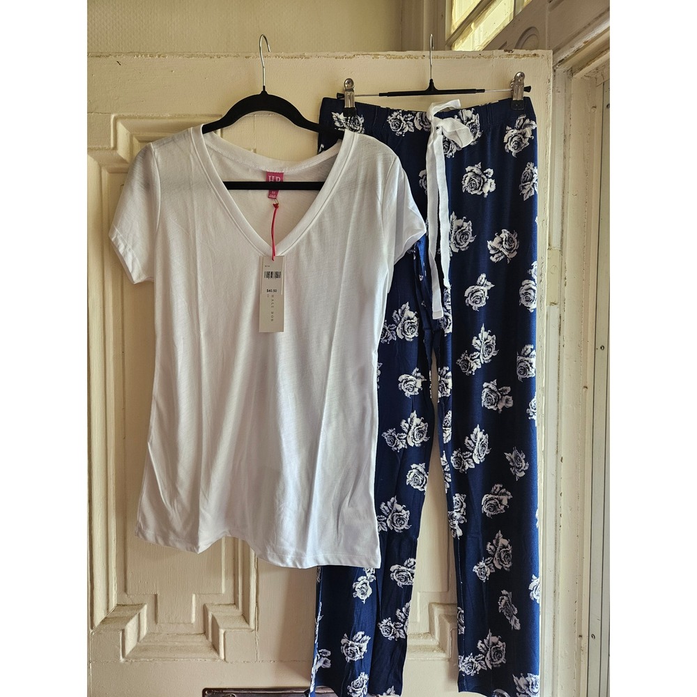Hale Bob HB Womens 2 Piece Pajama Set White V-Neck Top Navy Floral Pants NWT